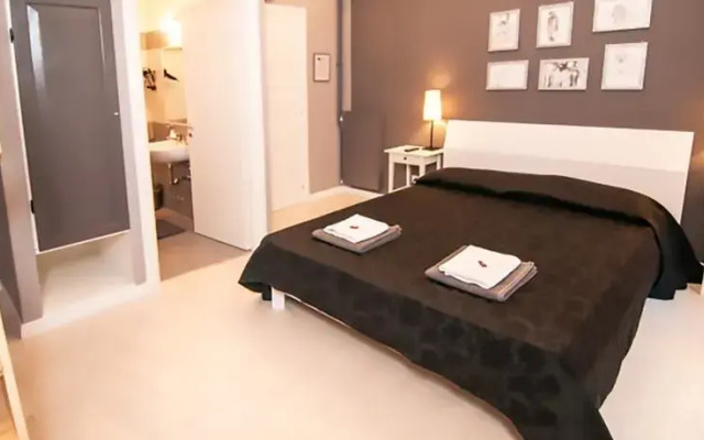 S.2 - Rooms of Colors B&B