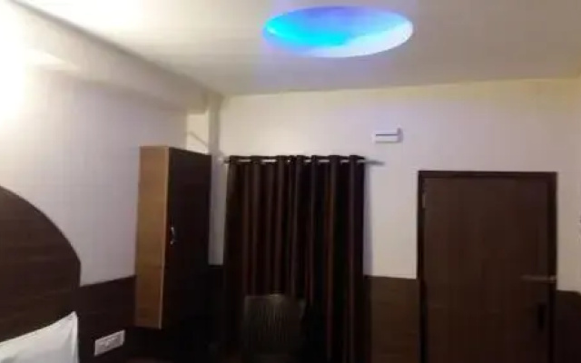 Poorna Lodge by OYO Rooms