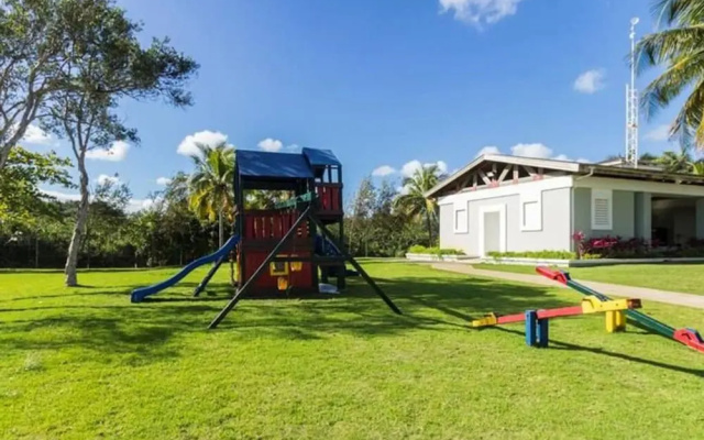 Daria Beachfront Community Steps 2 Pool- Generator