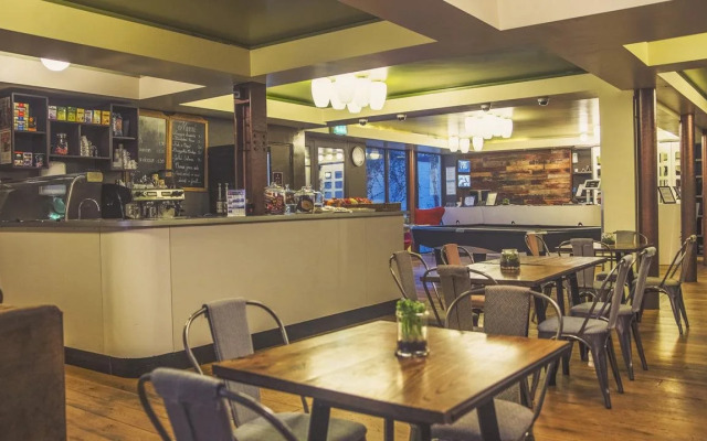 The Stay Club Willesden