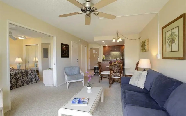 Maui Banyan H210 - One Bedroom Condo