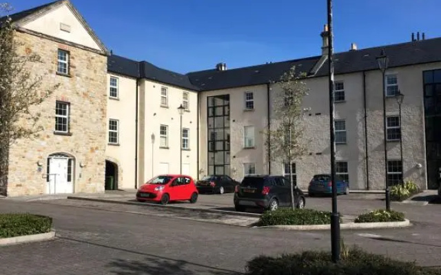 Silverhill House Apartment