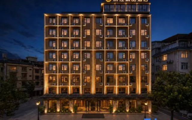 Tiane Riverside Boutique Hotel