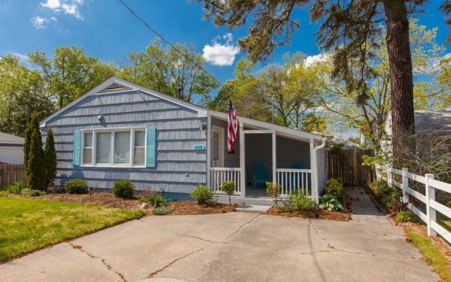Ra15 609 - Endless Summer 3 Bedroom Cottage by RedAwning
