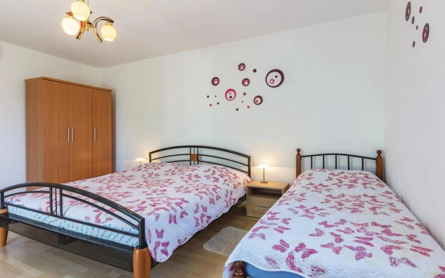 Amazing Home in Pula With Wifi and 2 Bedrooms