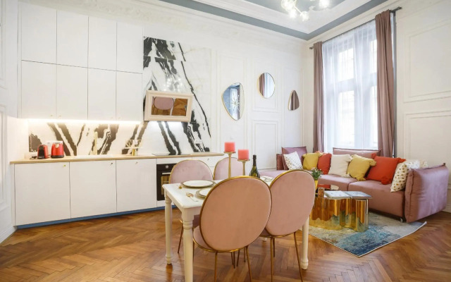 Palace Apartment by Main Station - President