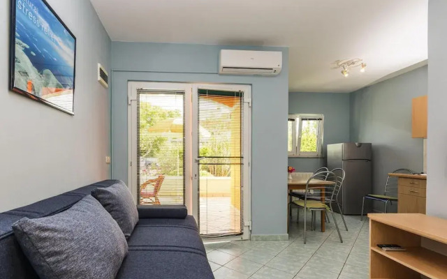Apartment in Nin With Pool Near the Beach
