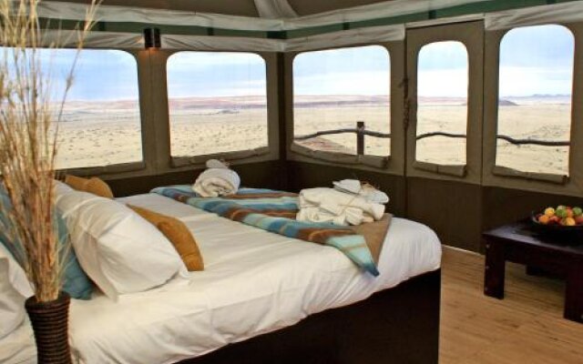 Moon Mountain Lodge in Namib-Naukluft National Park, Namibia from 180$, photos, reviews - zenhotels.com guestroom