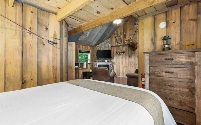 Antlers Point - Cabin for 4