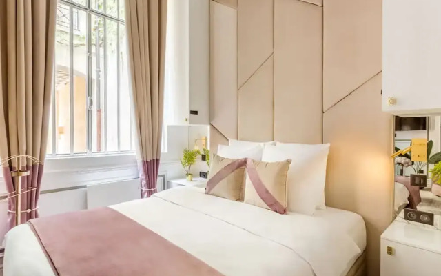 Merveil - Luxury Suite - Marais Archives