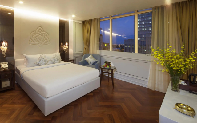 Kin Hotel Dong Du