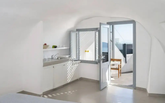 Hommage Suites With Caldera View & Hot tub
