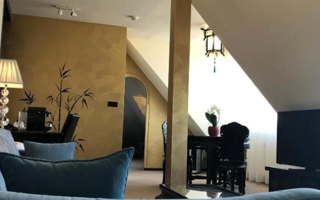Hotel Zhong Hua