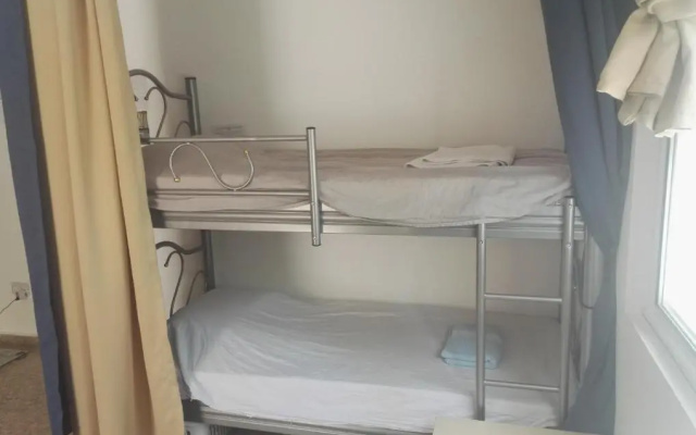 Hostel Maxim