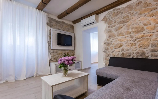 Villa Mulberry