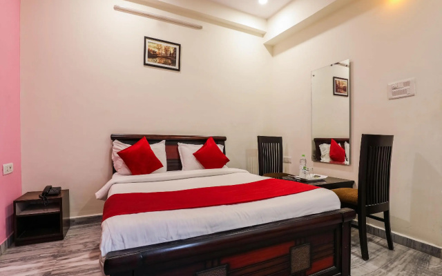 OYO 17206 Maanne Hospitality Services