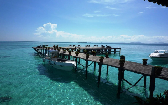 Tambisan Island Lodge