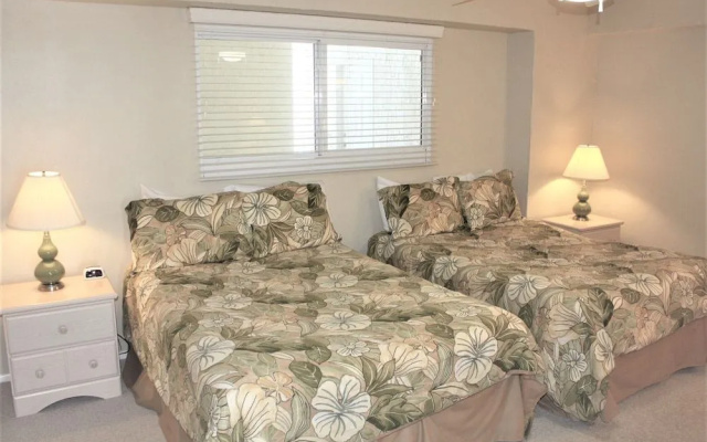Jamaica Royale - 704 - 2 Br Condo