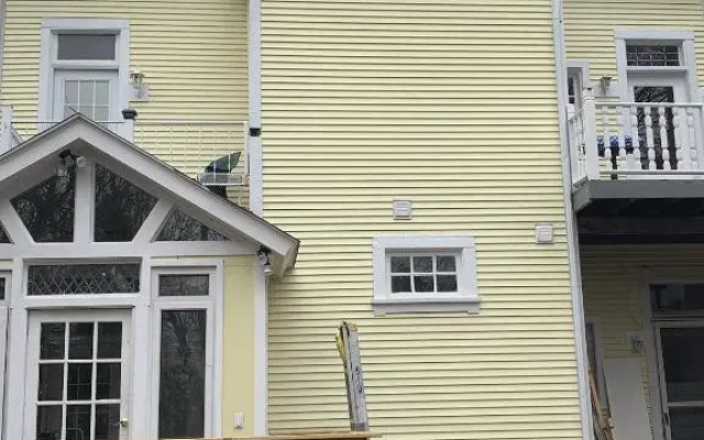 Point Breeze Guest House