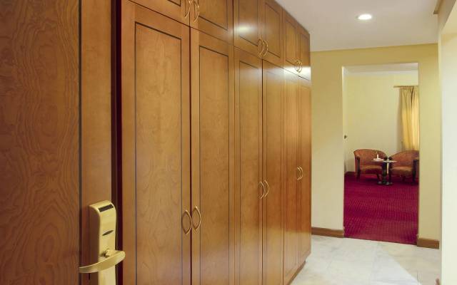 Bab Al Multazam Concorde Hotel