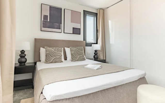 Sanders Evolution 2 Lovely 2 Bedroom Apartment With Balcony