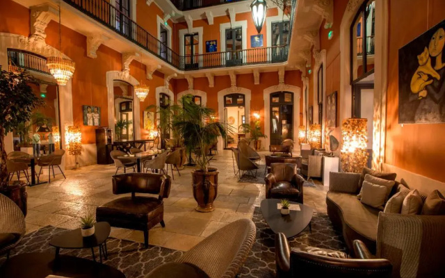 Le Grand Hotel