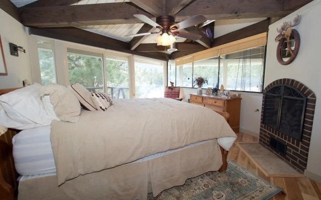 Cliffside House - 3 Bedroom Near Mt Princeton Hot Springs Home