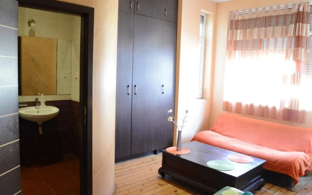 Elegance Hostel