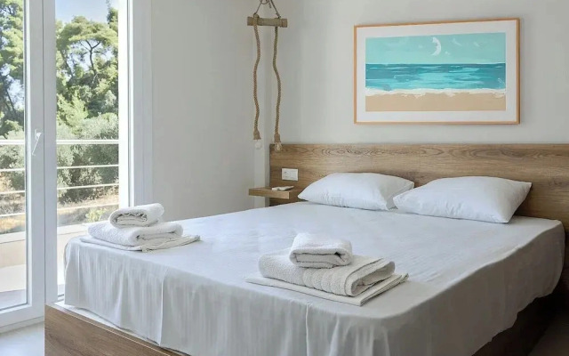 Eight Olives Luxury Villa