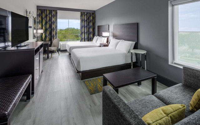 DoubleTree by Hilton Sarasota Bradenton Airport
