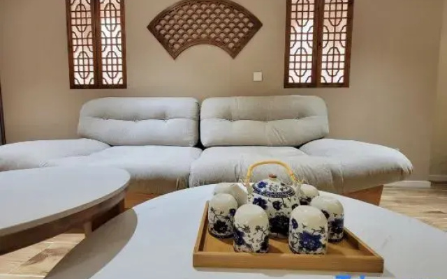 Yanzi Cottage