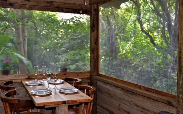 Private 2-bedroom Jungle Cabin in Tropical Garden, San Ignacio