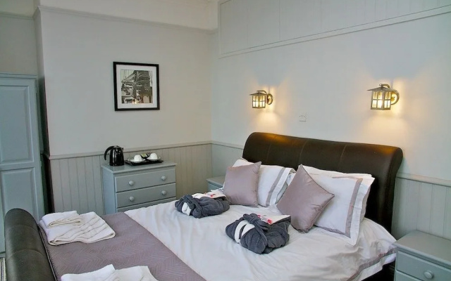 The Leam Hotel