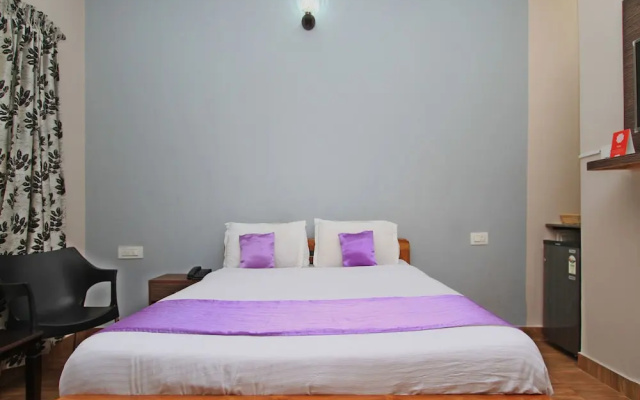 OYO 10451 Resside Apartment