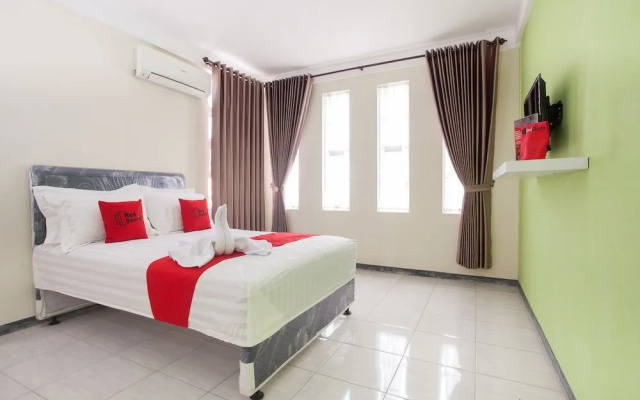 RedDoorz Near Museum Angkut Batu 2