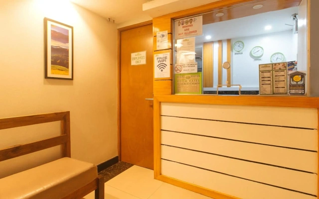 OYO 717 Ranchotel Bayanan