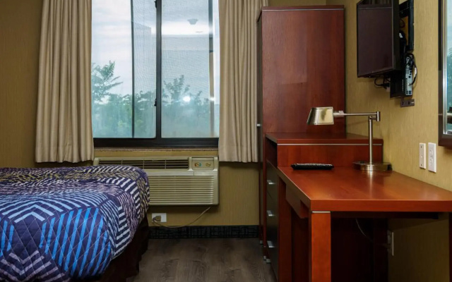 Prince Flushing Hotel