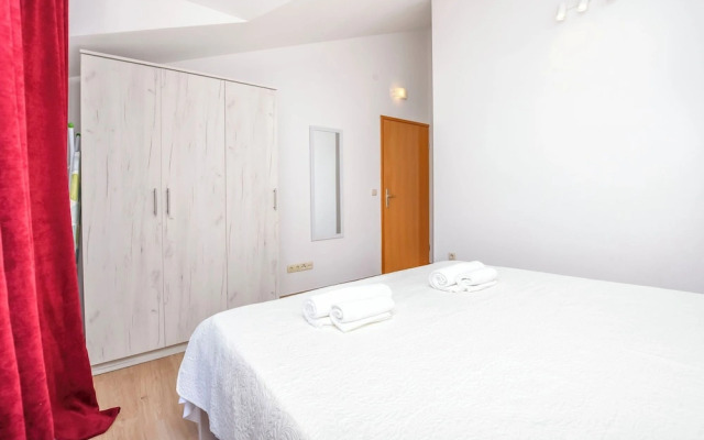 Apartments Mareni