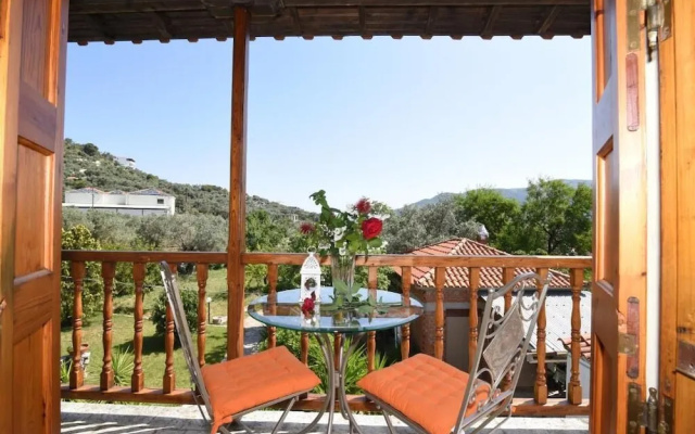 Skopelos Sunny Daze - Spacious Summertime Suite