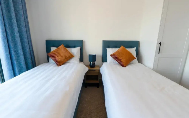 Luxe I Penthouse I Balcony I City Views I Parking I Liverpool City Center I