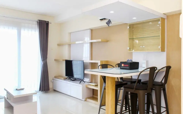Elegant and Comfortable 2BR Apartment at Maqna Residence