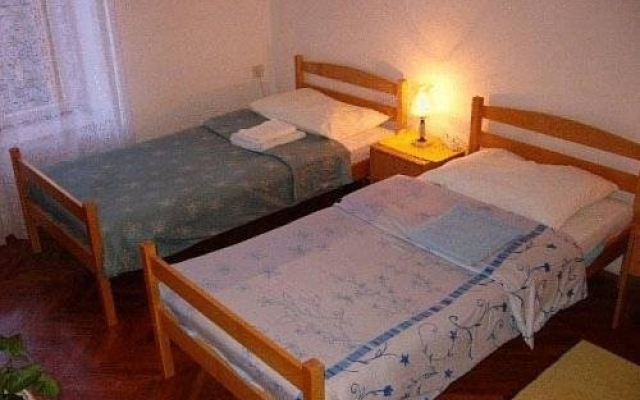 Marias Place