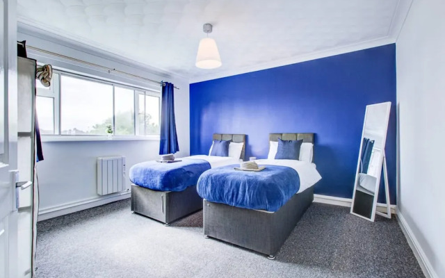 Hull Haven 4bed 2bath With Free Parking Sleeps 8