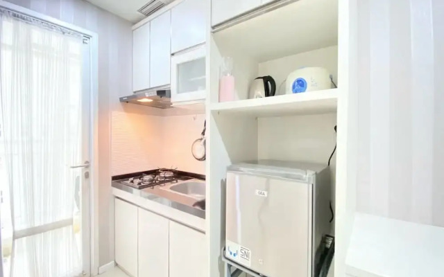 Spacious And Minimalist 2Br Apartment At Parahyangan Residence