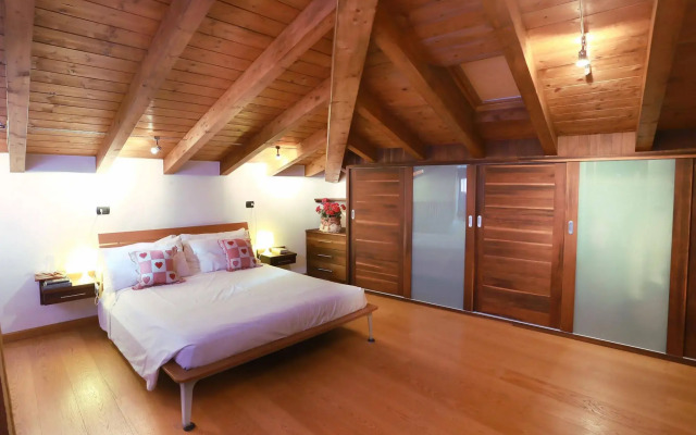 The Lake Apartment