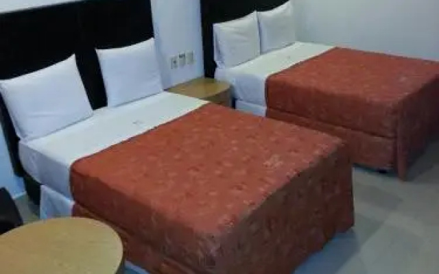 Royal Auto hotel