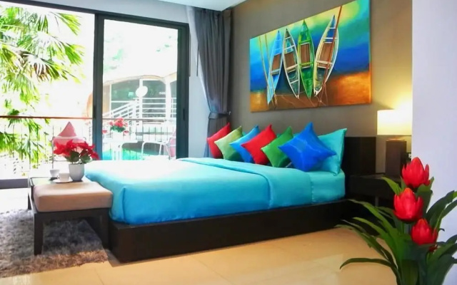 Emerald Terrace - Pool View Studio