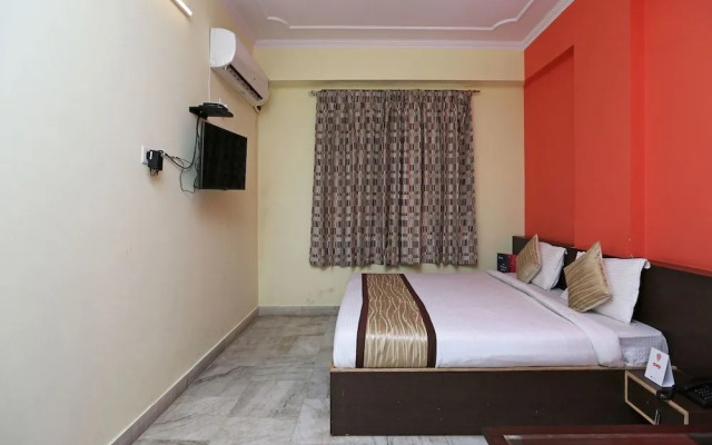 Collection O 7599 Hotel KS Pride