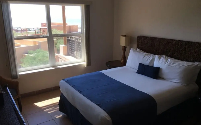Puerta Cortes Residences: Las Colinas