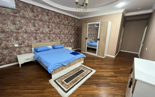 NİZAMİ STREET Center apartment